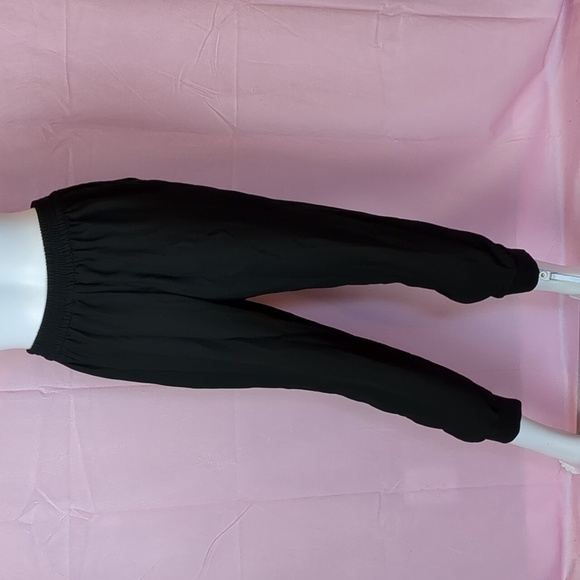 Gap Black Pleated Pull On Jogger Pants with Pockets size Medium - Picture 2 of 10